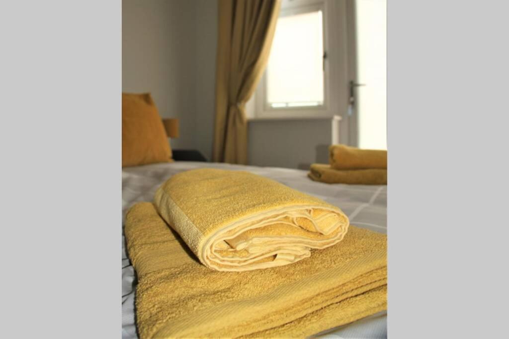The Alvaros Apartment Southend-on-Sea Esterno foto
