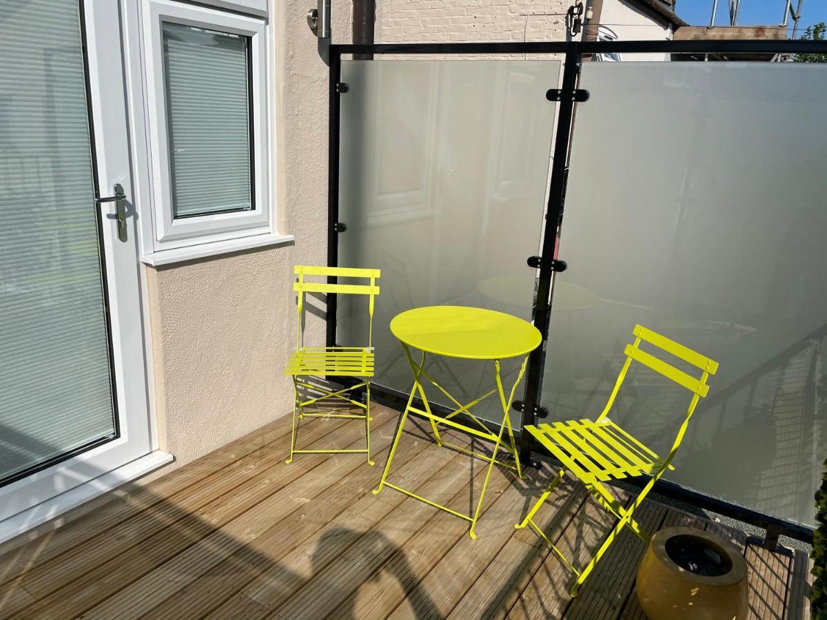 The Alvaros Apartment Southend-on-Sea Esterno foto