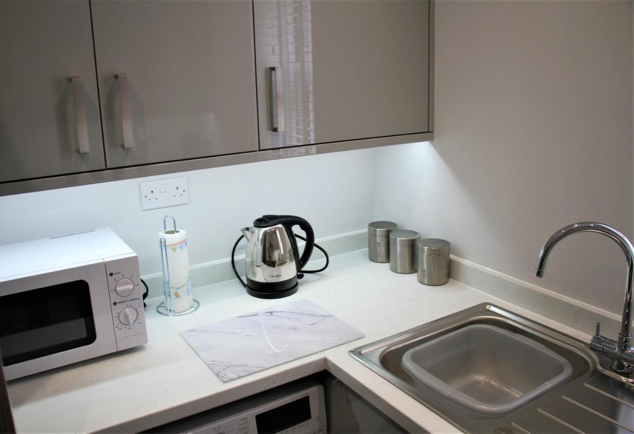 The Alvaros Apartment Southend-on-Sea Esterno foto